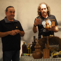 Sobretaula amb tertúlia “Destil·lació a casa”